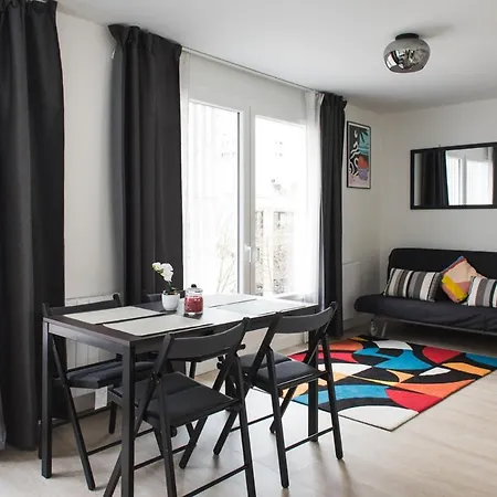Bed & Breakfast Homyparis 4*